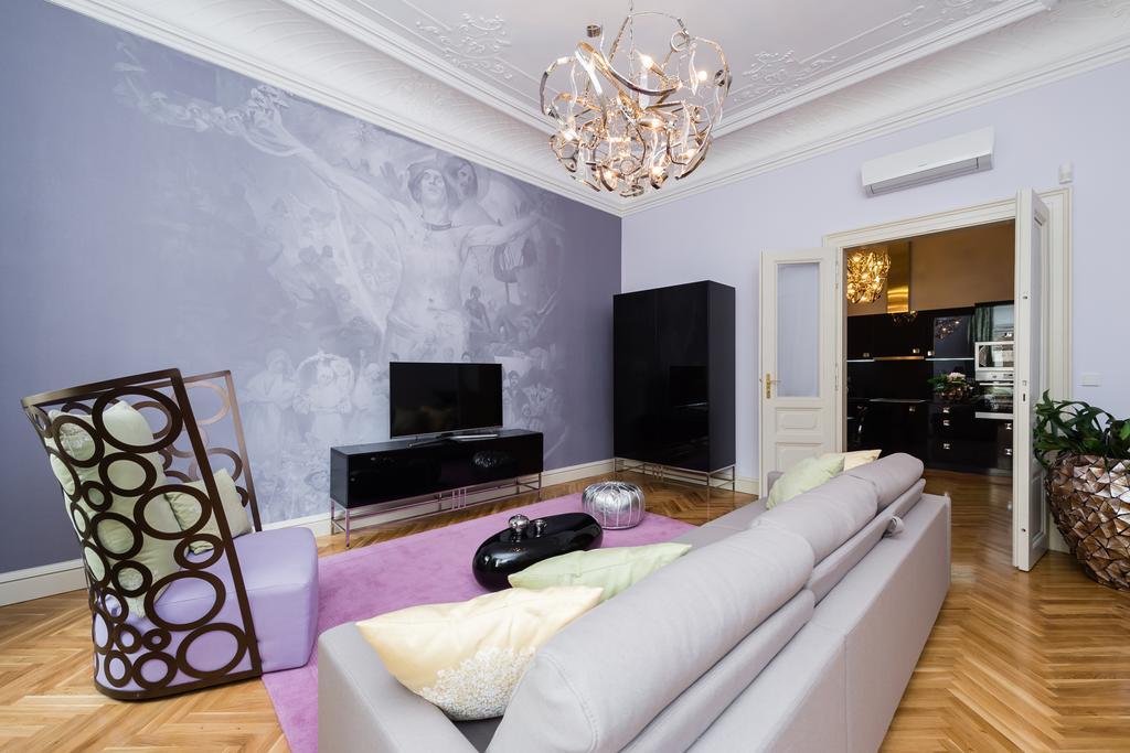 Grand By Tkc Praga