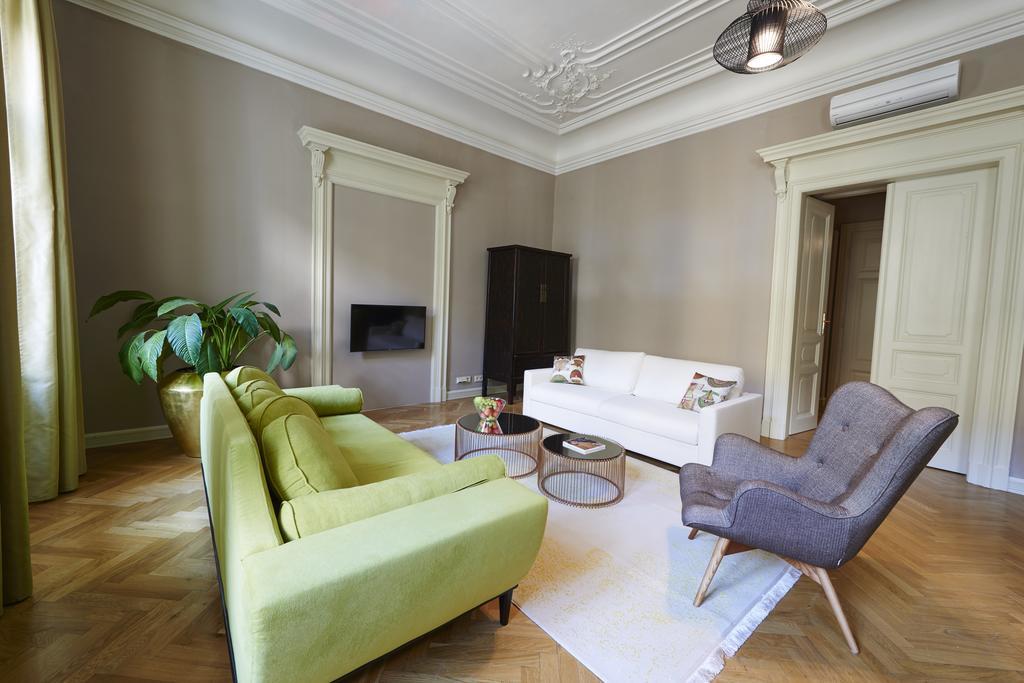 Grand By Tkc Praga